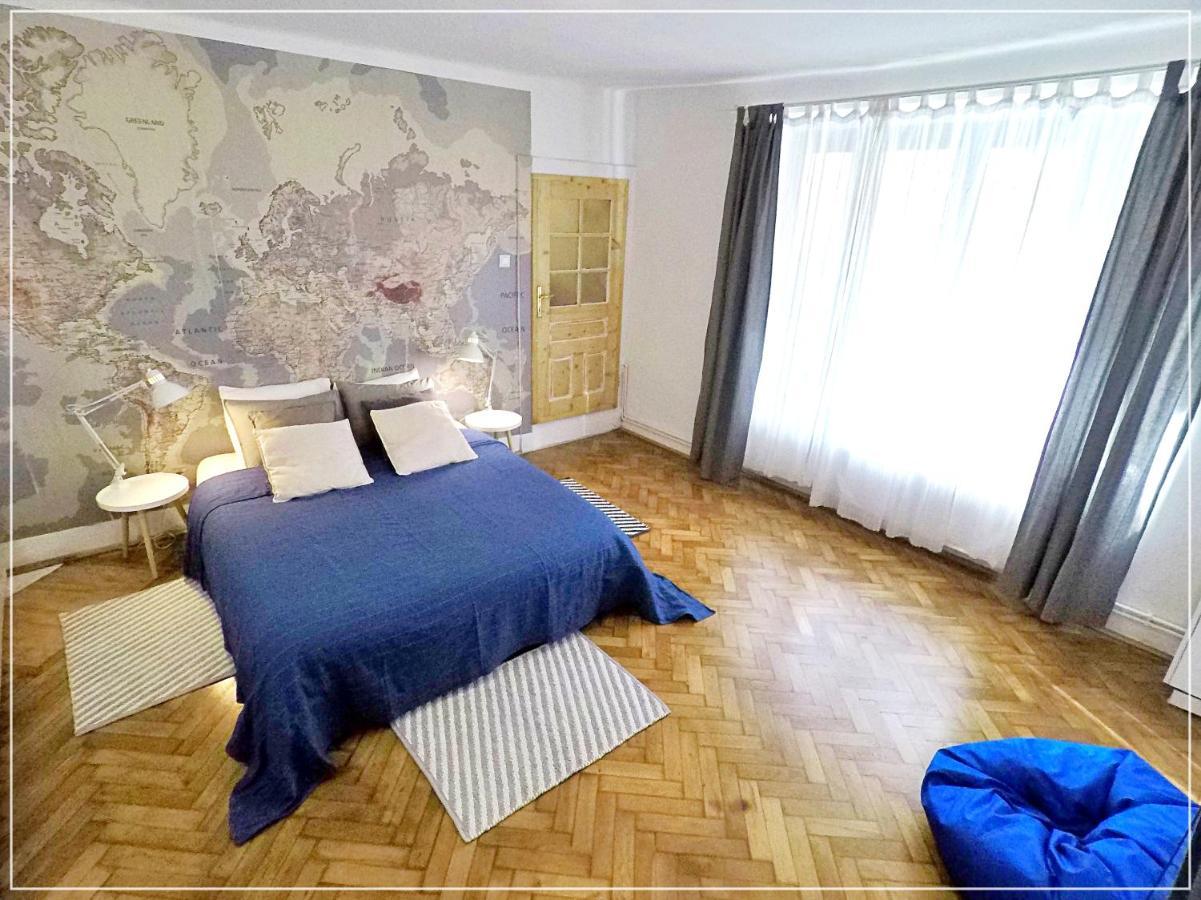 Fifty Shades Of Travel Apartment Brasov Exterior photo